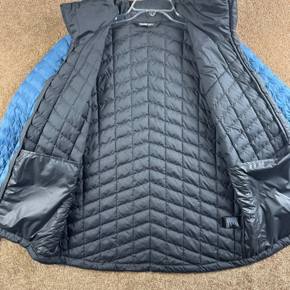The North Face Mens ThermoBall Eco Quilted Puffer Jacket Blue Medium
